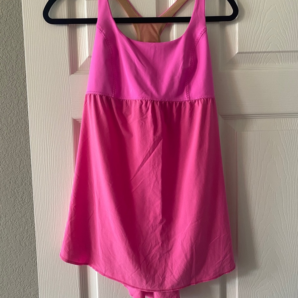 Lululemon Venus Tank - size 10